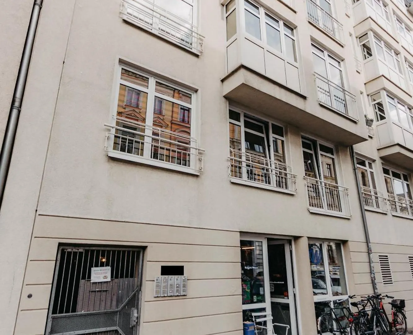 Stilvolle, gemütliche Wohnung mitten im ZENTRUM Leipzig Apartment